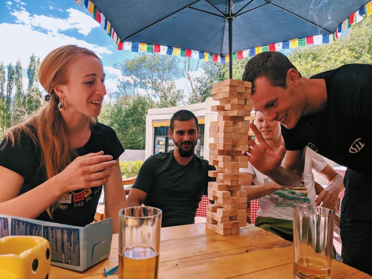 Happy Drifters Hostel Лех Екстериор снимка