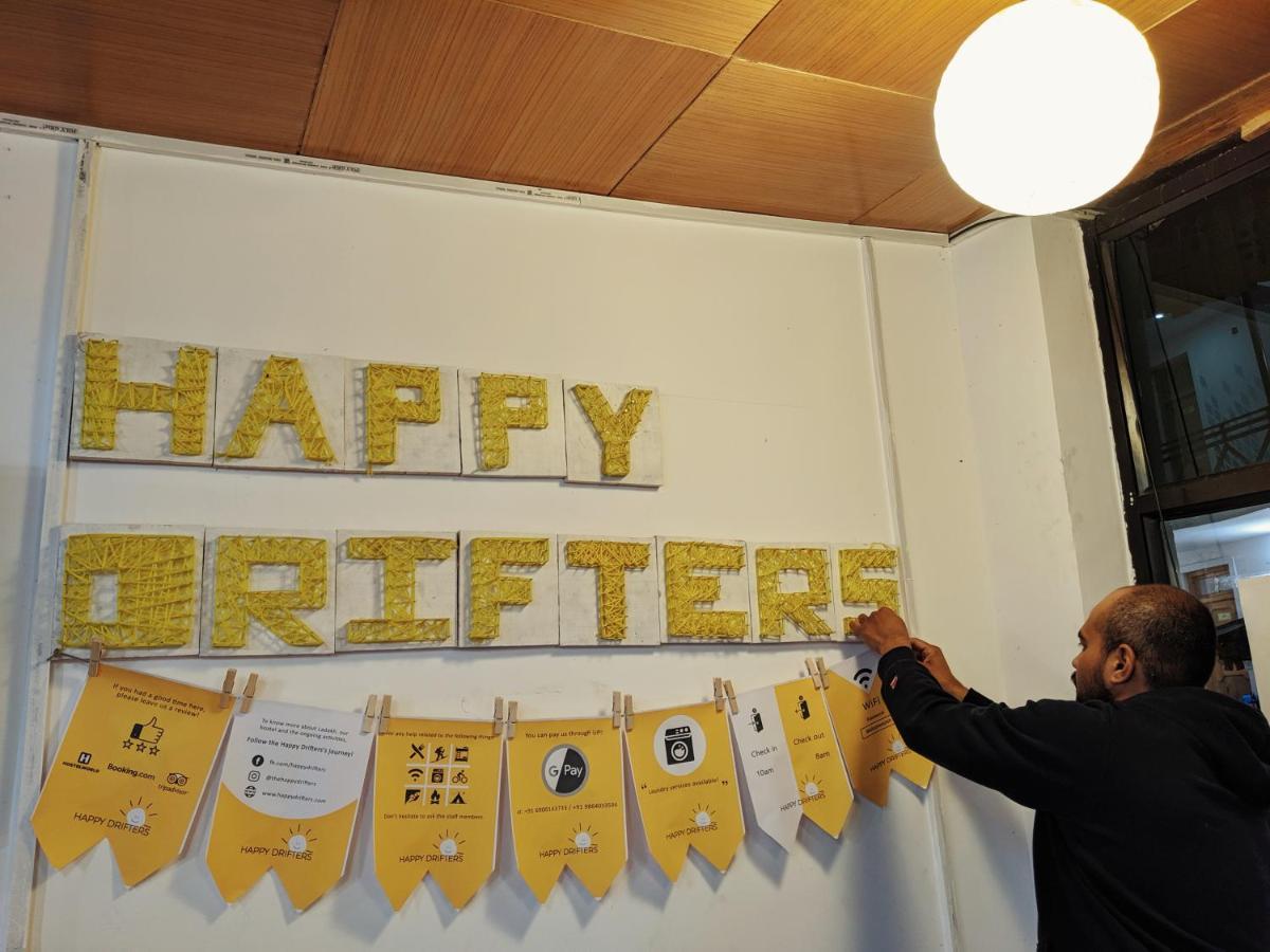 Happy Drifters Hostel Лех Екстериор снимка