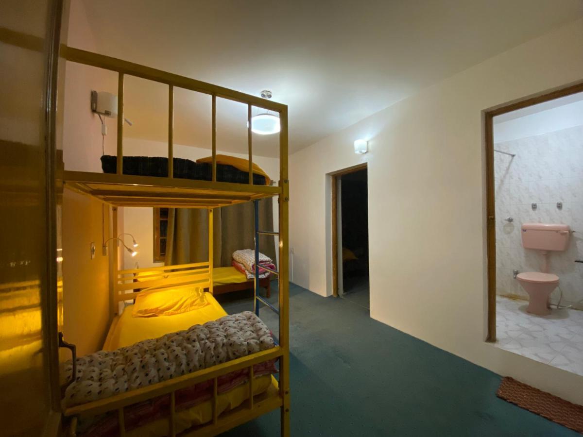 Happy Drifters Hostel Лех Екстериор снимка