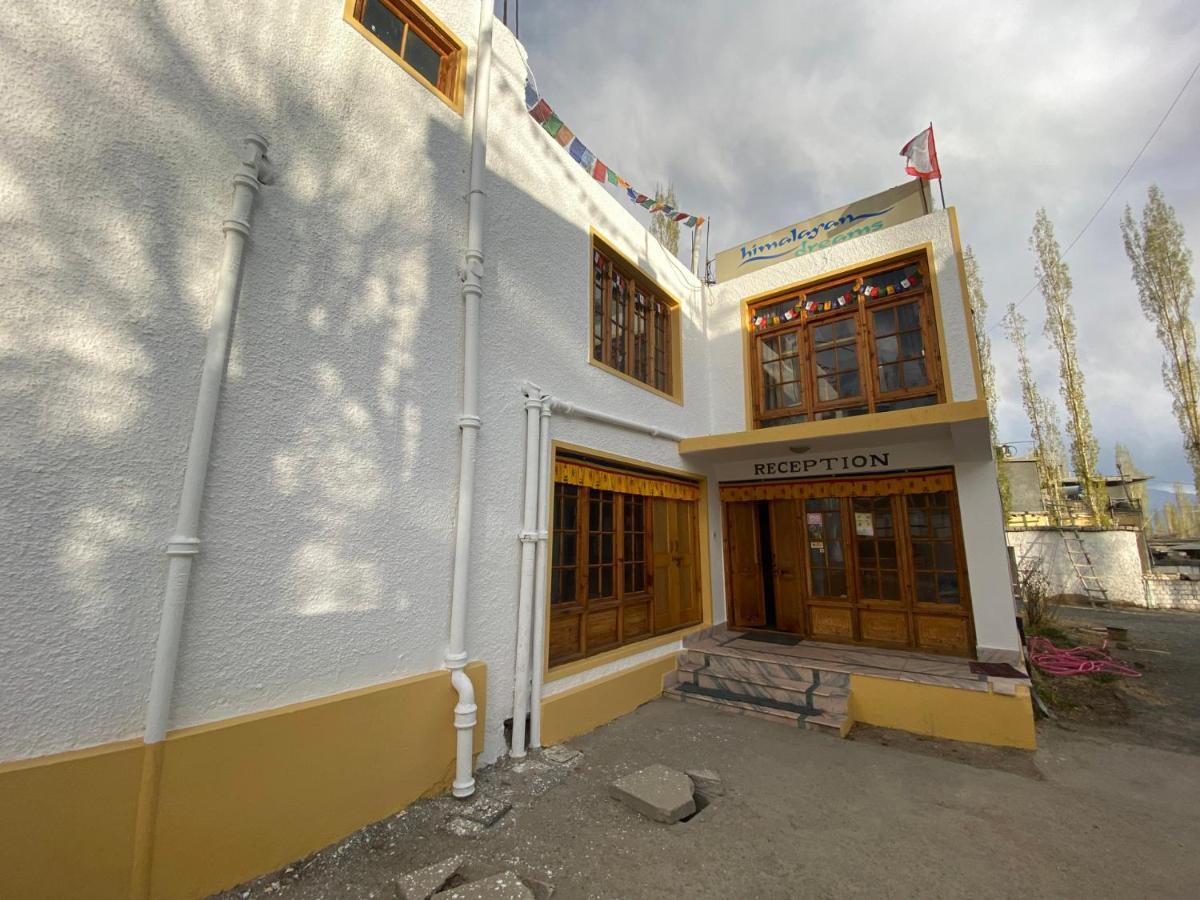 Happy Drifters Hostel Лех Екстериор снимка