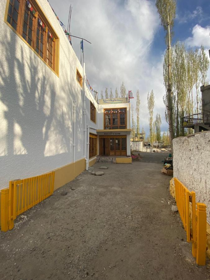 Happy Drifters Hostel Лех Екстериор снимка