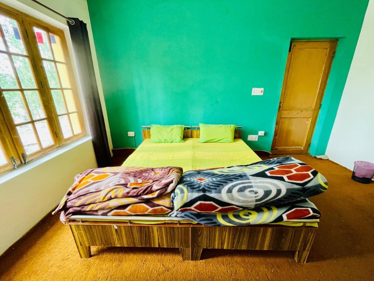Happy Drifters Hostel Лех Екстериор снимка