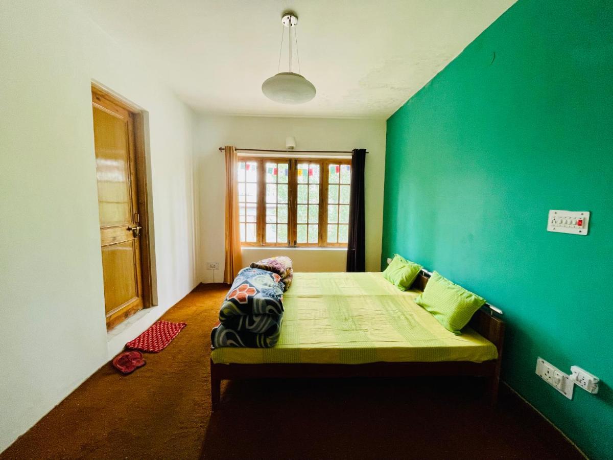 Happy Drifters Hostel Лех Екстериор снимка