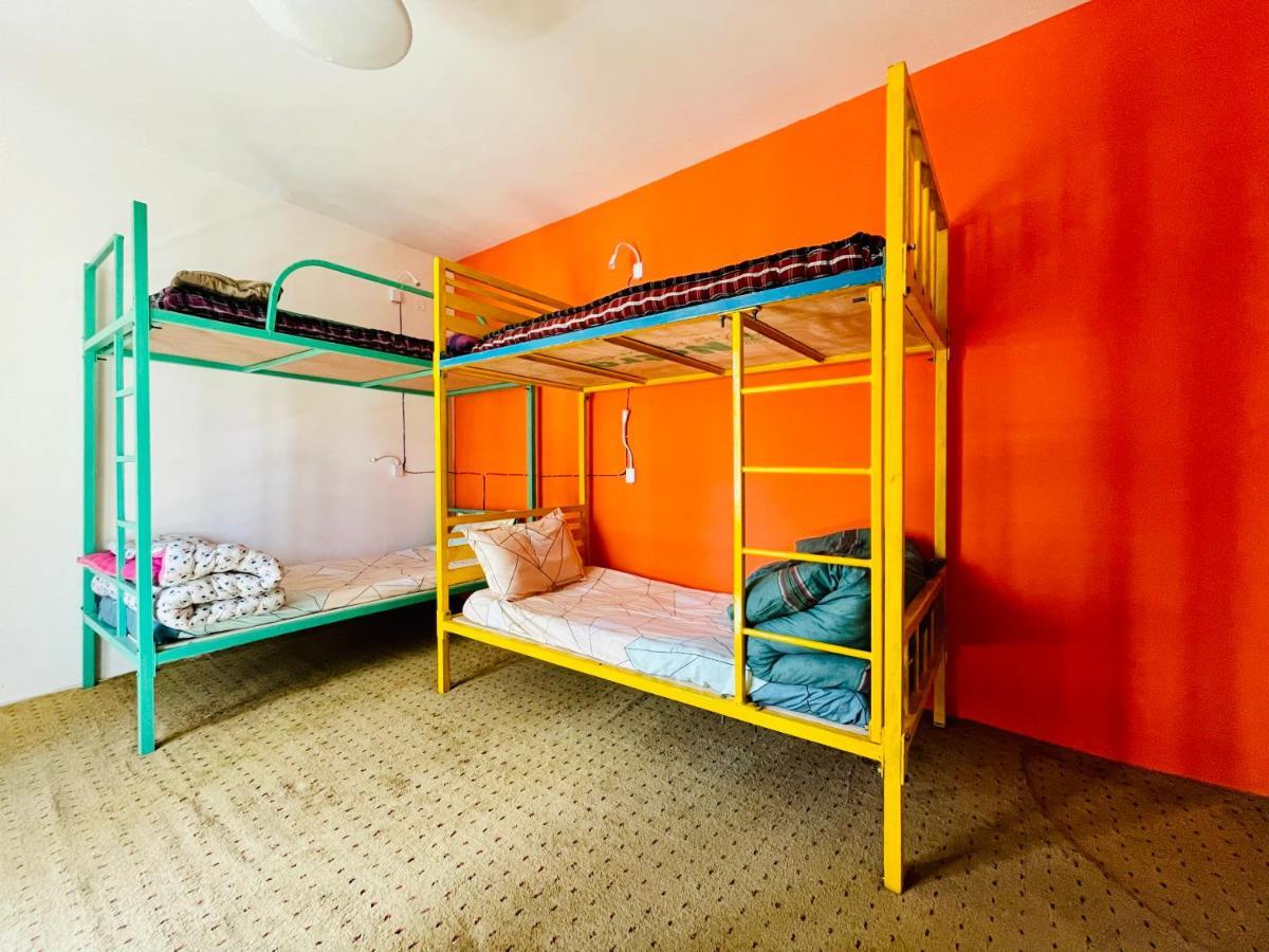 Happy Drifters Hostel Лех Екстериор снимка